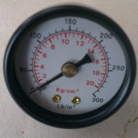 0 - 300 Lb in2 20 kg cm2 IMAG1083